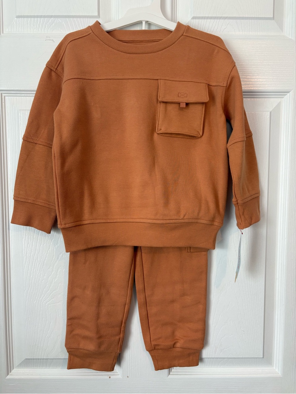 NWT Cat & Jack Cargo Outfit With Sweatshirt and Joggers Boys Size 4T
